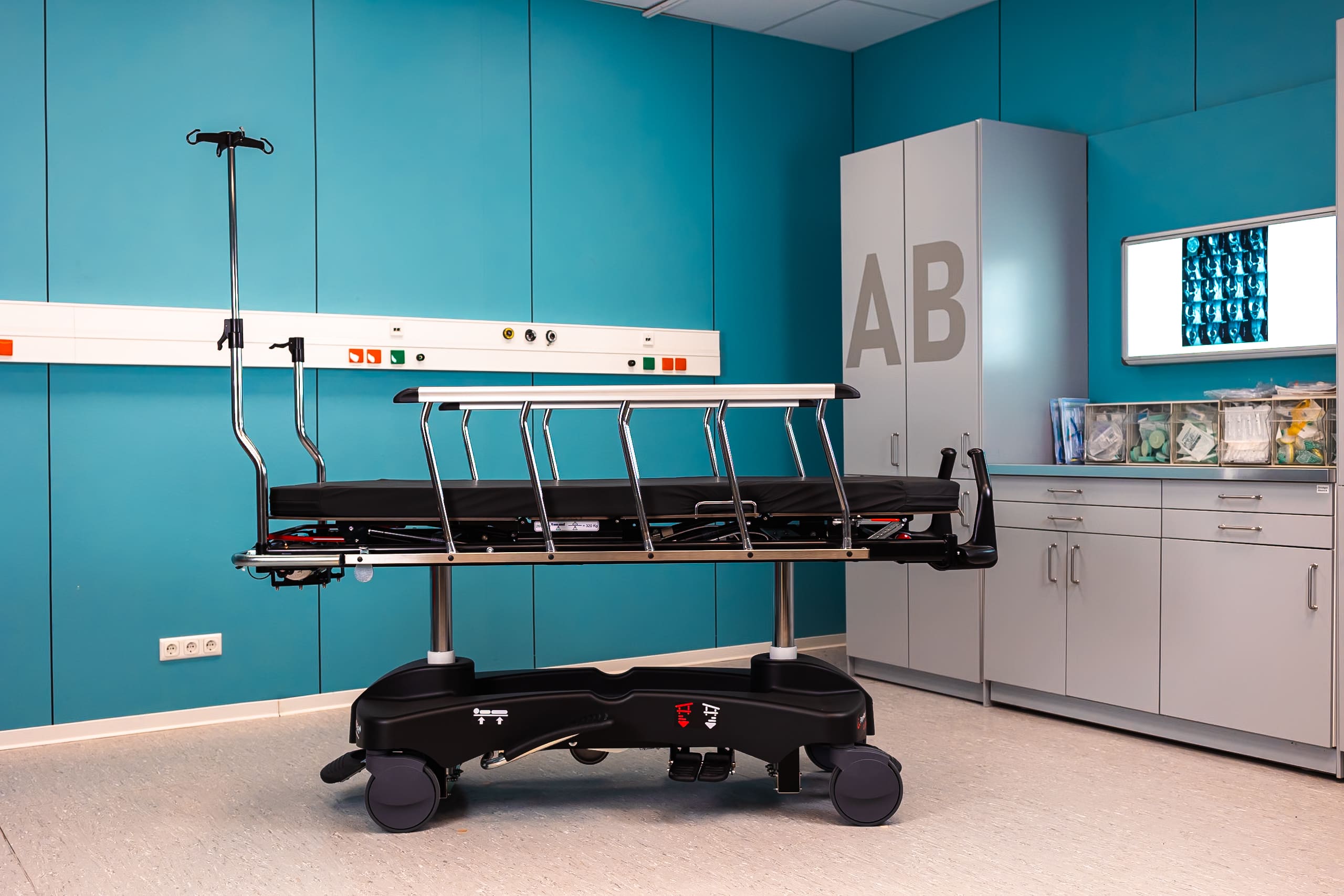 Cloud Stretcher 4 Sektionen mit Herzbettlagen-Funktion - Bild 1